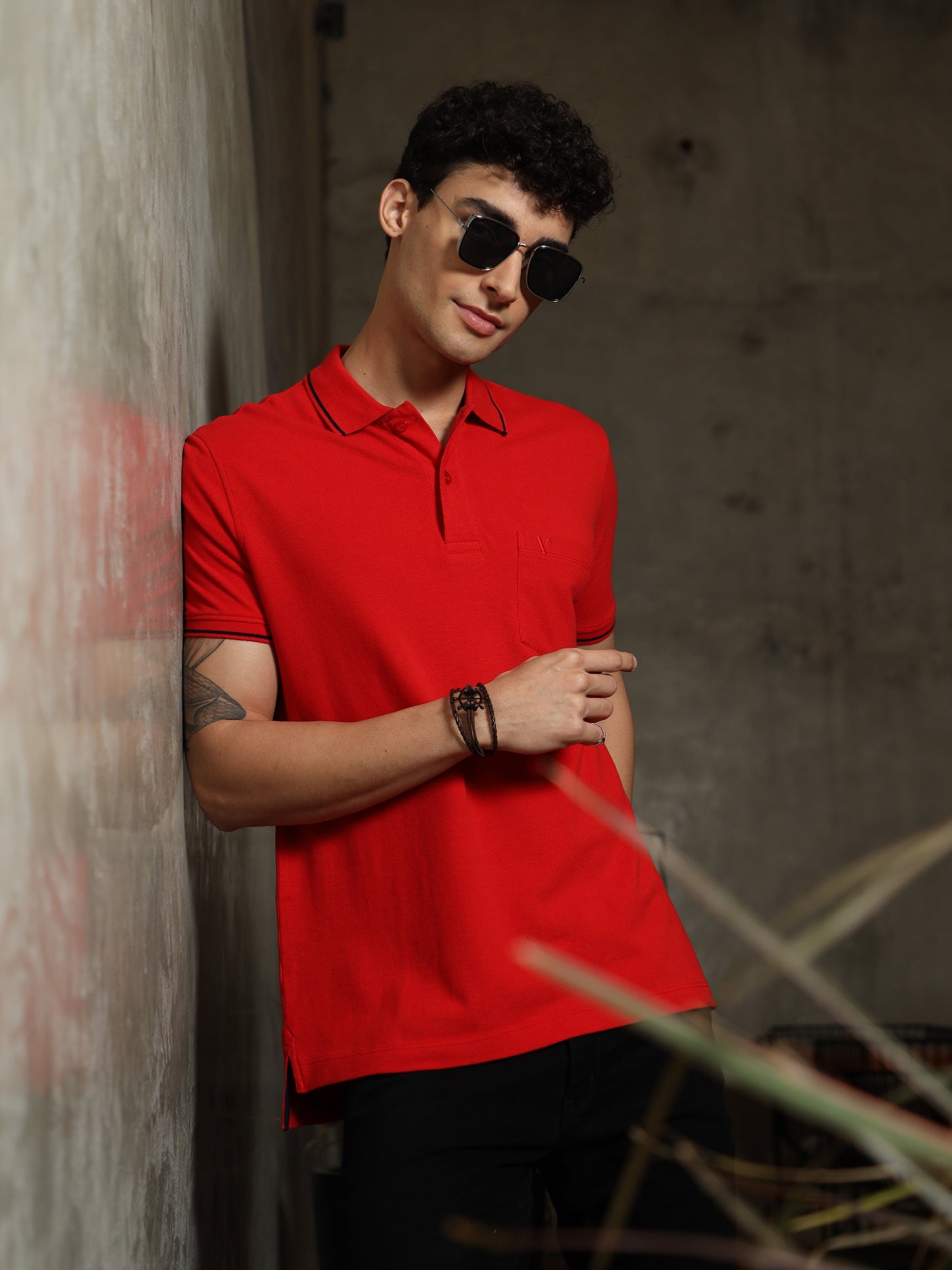 DARK RED MENS HALF SLEEVE COLLAR T-SHIRT