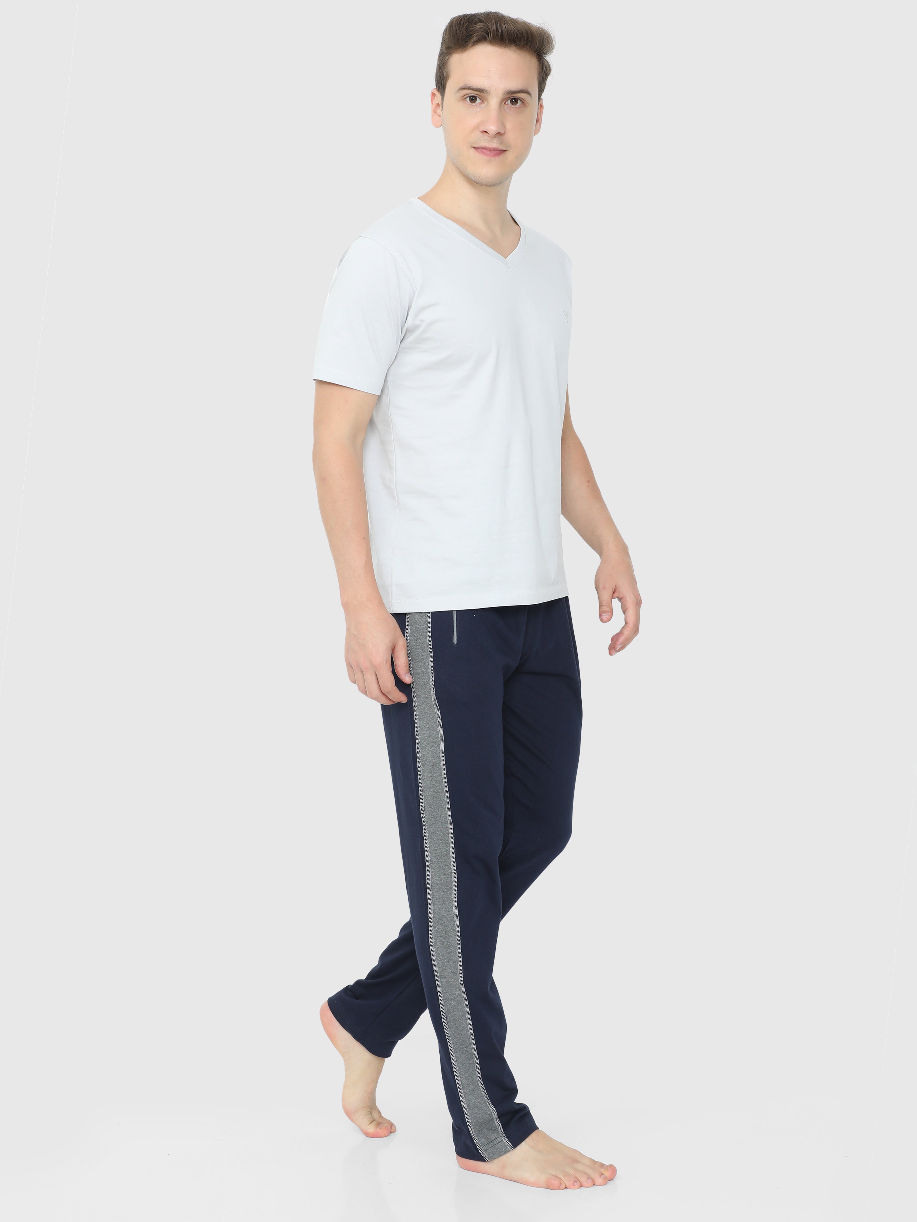 Black Lower Zip Fit Mens Track Pants, Size: 34 at Rs 300/piece in Delhi |  ID: 22736275662