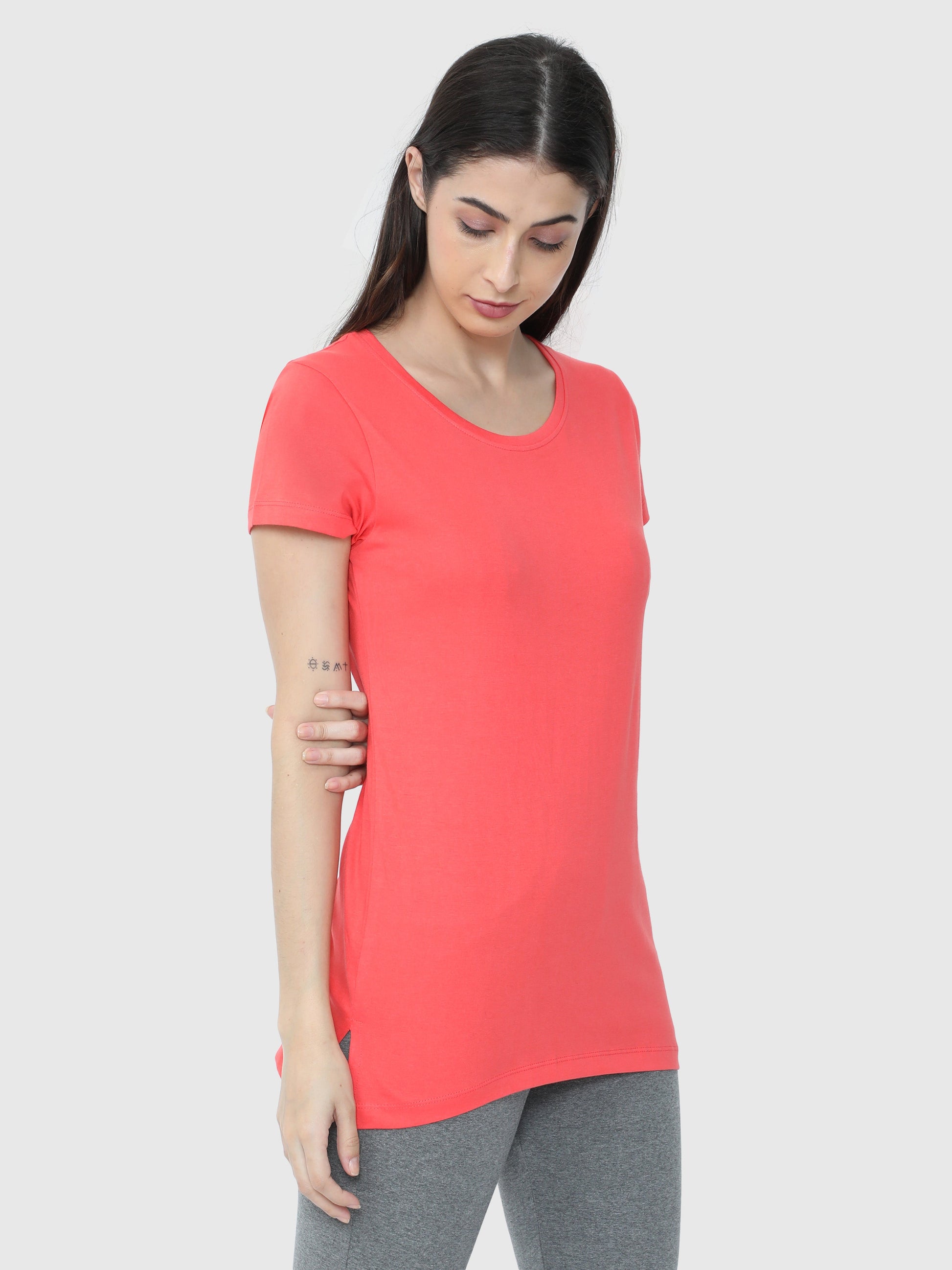 Apple Red Solid T-Shirt CWTP-17015