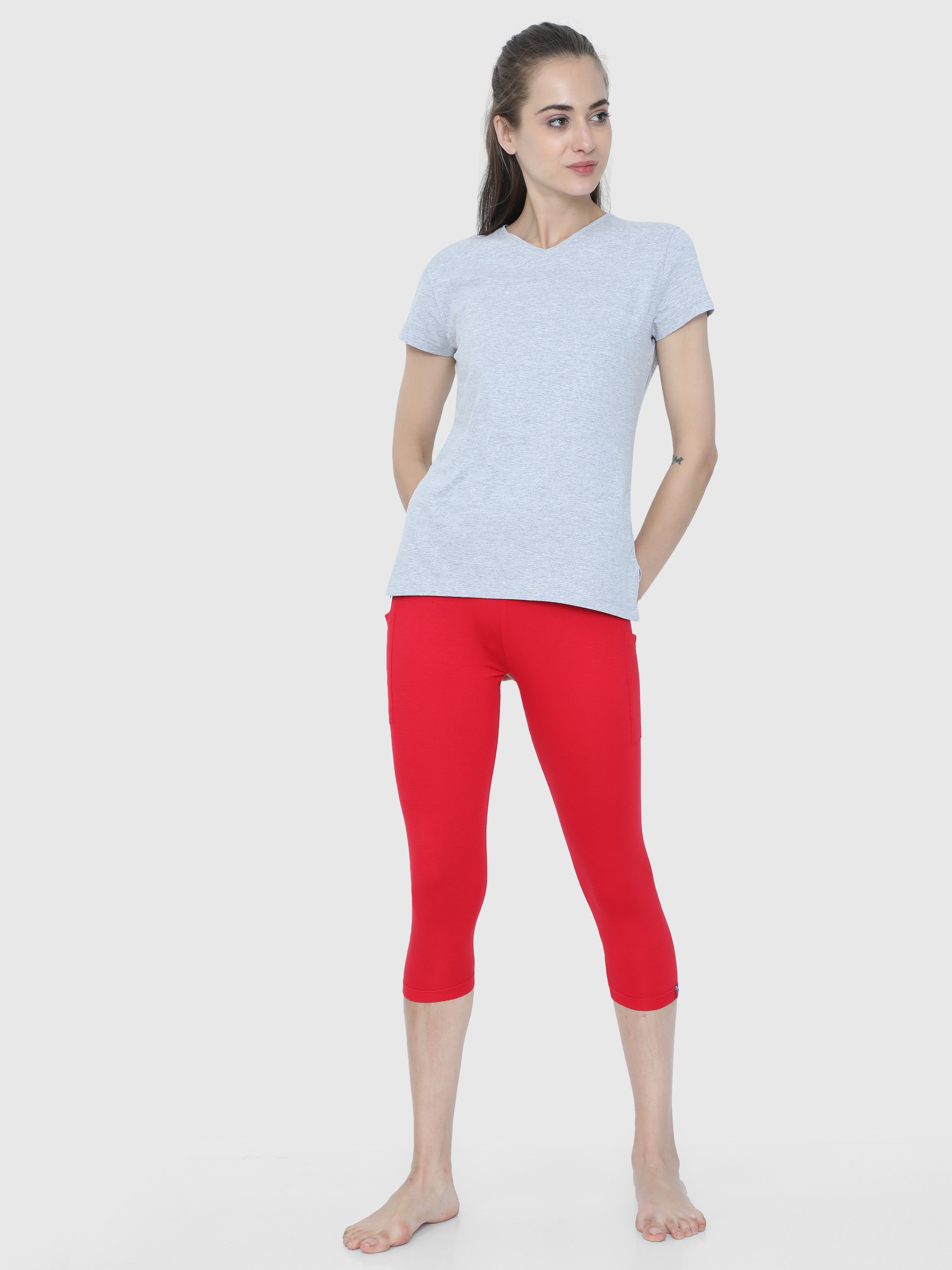 Buy HRX By Hrithik Roshan Women Red Solid Rapid Dry 3/4th Running Tights -  Tights for Women 8852597 | Myntra